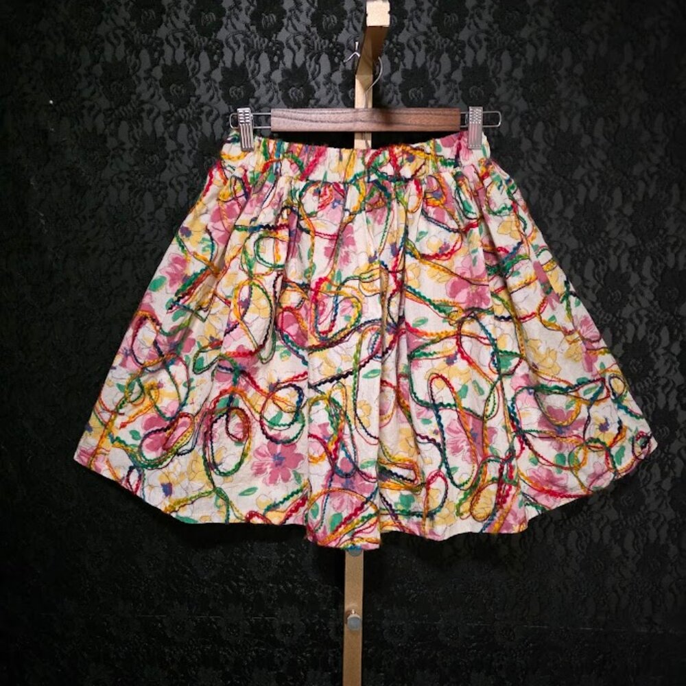 FREEWAY Embroidered Umbrella Mini Skirt M